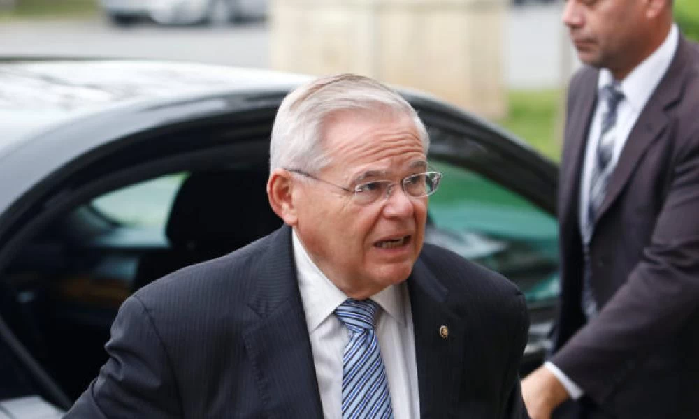 Στην Κύπρο ο Γερουσιαστής Μενέντεζ - Συνάντηση με Αναστασιάδη